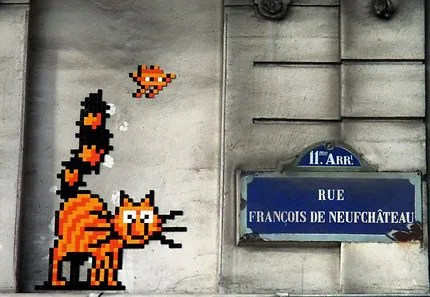 Orange cat Space invaders mural by Franck Slama in Paris