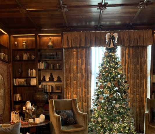 vintage Christmas tree in window